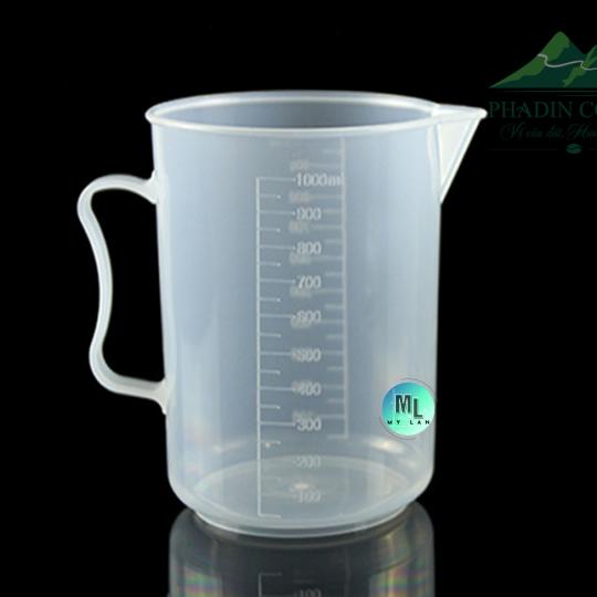 Ca nhựa có quai 1000ml, vạch nổi